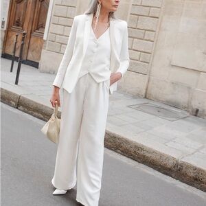 Elegant White Ivory Women's Pantsuit / Wedding Two-Piece Suit